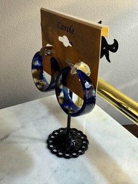 Carolee Navy Blue and Cream Resin Hoop Earrings